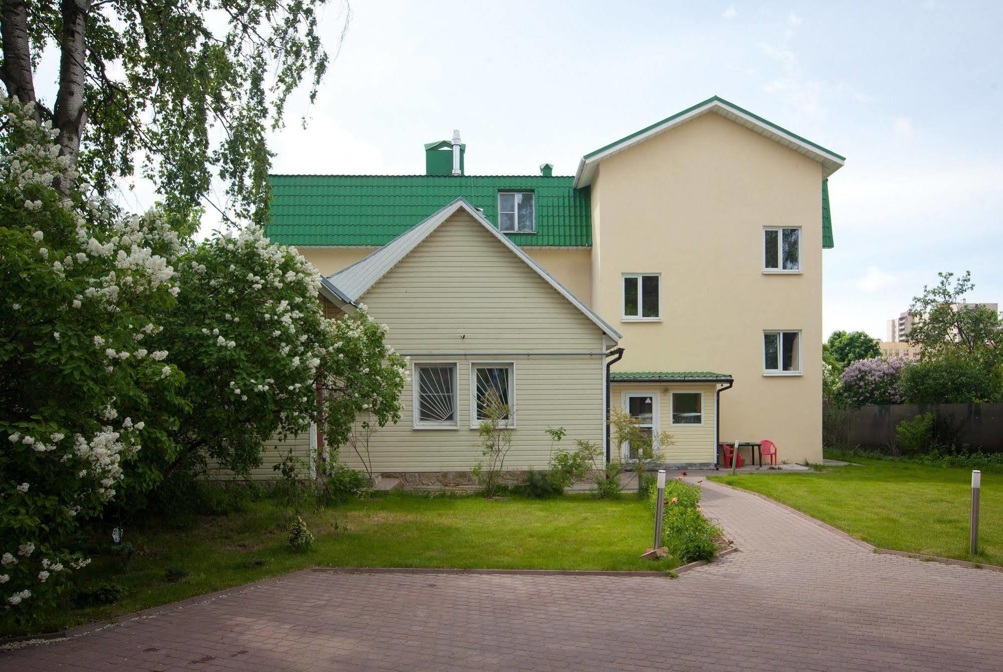 Novoselkovsky Guest House Saint Petersburg Exterior photo